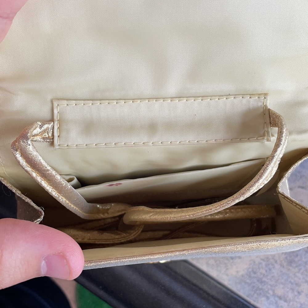 Cross Body - image 4